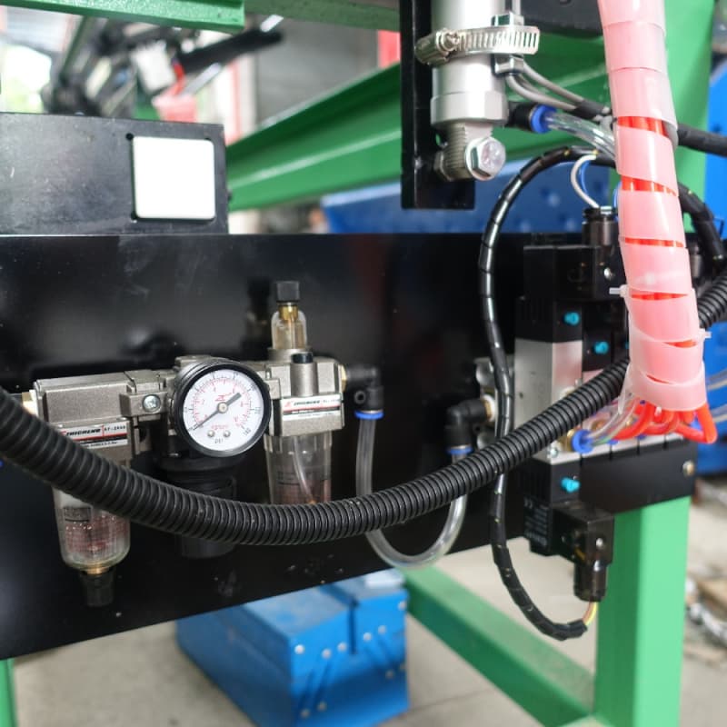 Mașină automată de alimentare după inspecție pentru contracție a tuburilor Mașină de sortare completă automată de verificare a alimentării pentru linia de producție a tuburilor de încălzire electrică